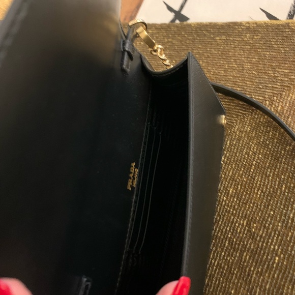 Prada Crossbody - Authentic - Picture 5 of 6